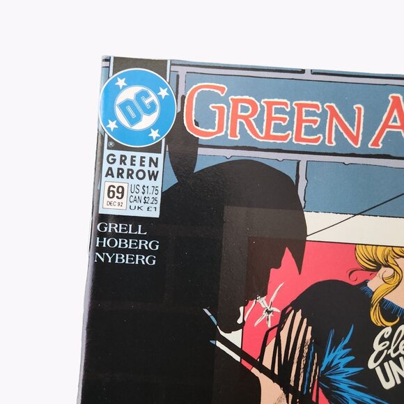 DC Comics Green Arrow #69 1992 Comic Book Collector Bagged Boarded - Picture 2 of 3
